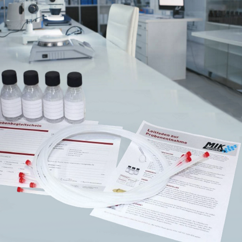 Motoröl Labor - Analyse - Jetzt Check machen & Zustand deines Öls überprüfen! Ölcheck Öltest CheckUp