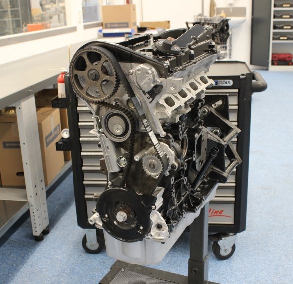Motorüberholung 1,8T 20V ATC Austauschmotor-Motorüberholung-MIK Motoren